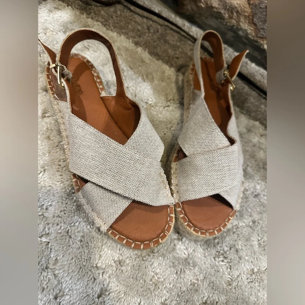 Alohas Platform Espadrille Sandals | Tan Criss-Cross Canvas | Size 39